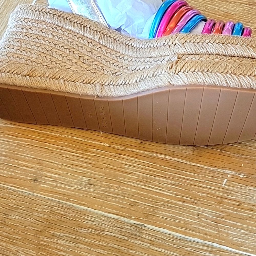 Colorful Metallic Platform Sandals - Picture 6 of 7